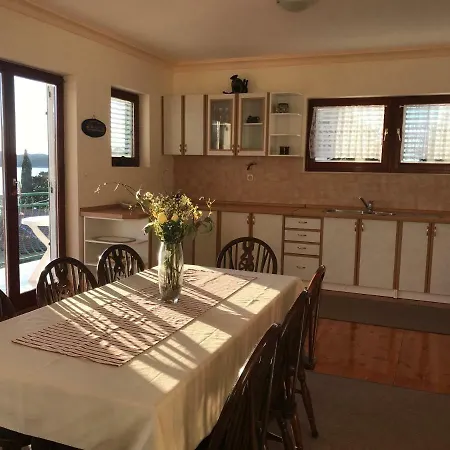 Apartment Maslina Zaboric